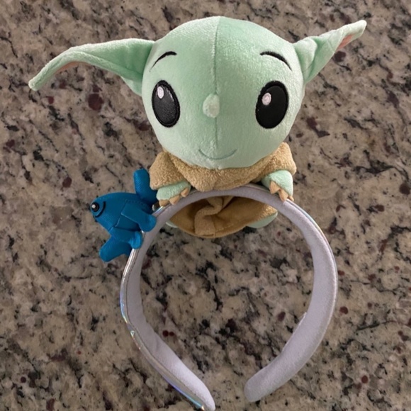Disney Parks Star Wars Baby Yoda Mickey Ears - Picture 1 of 1